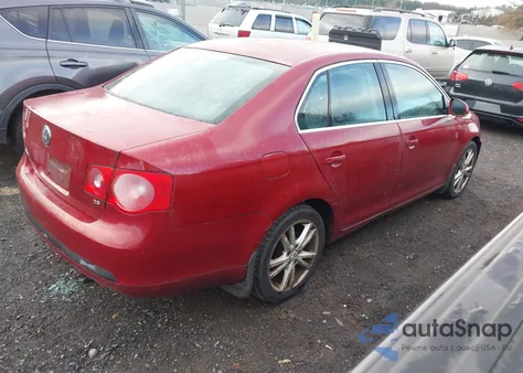 2006 Volkswagen Jetta 2.5 z USA, uszkodzony, nr VIN 3VWRF71K46M677733
